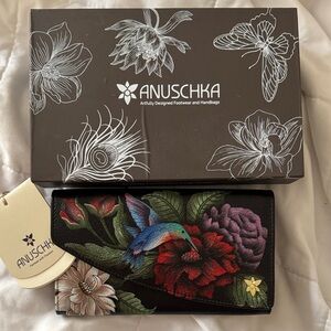 Anuschka Multicolor Hummingbird RFID Wallet NWT